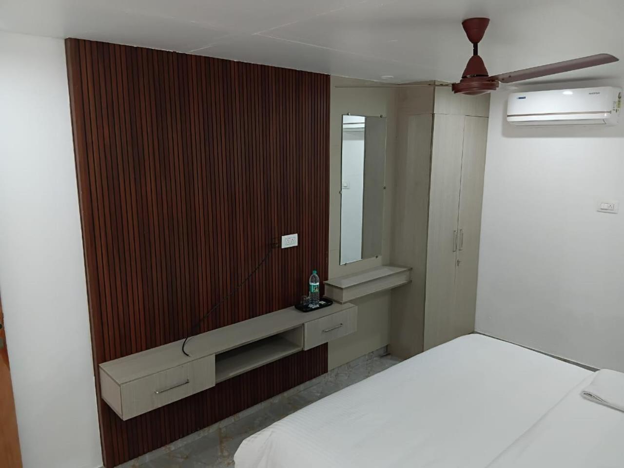 Grand Sangeetham Inn Tiruchchendūr 외부 사진